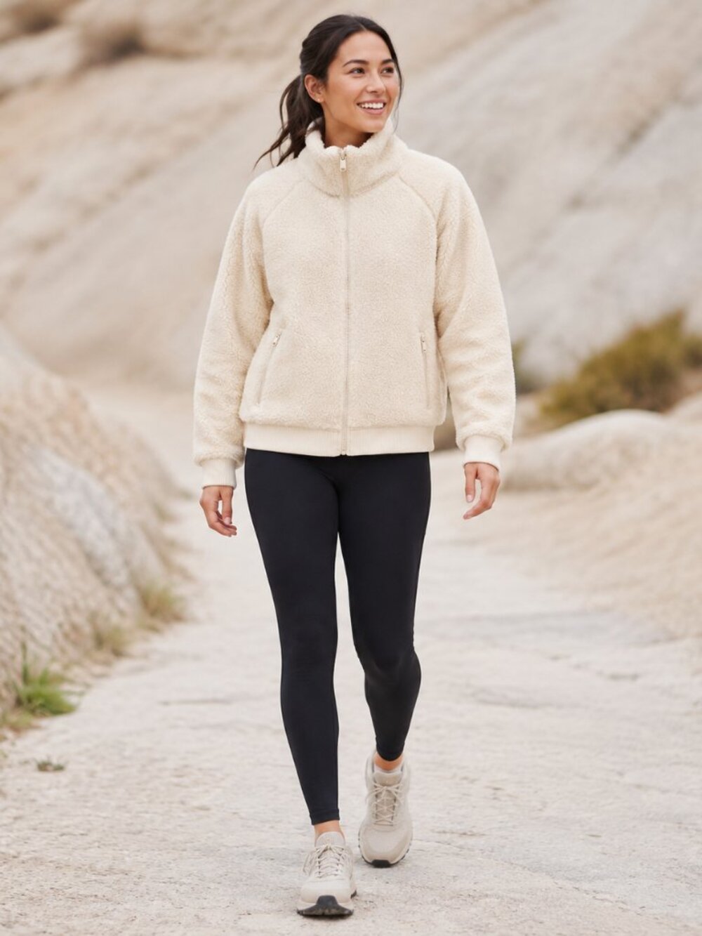 Athleta Tugga Jacket Women M Ivory Sherpa Teddy Fleece Full Zip Hiking 860111